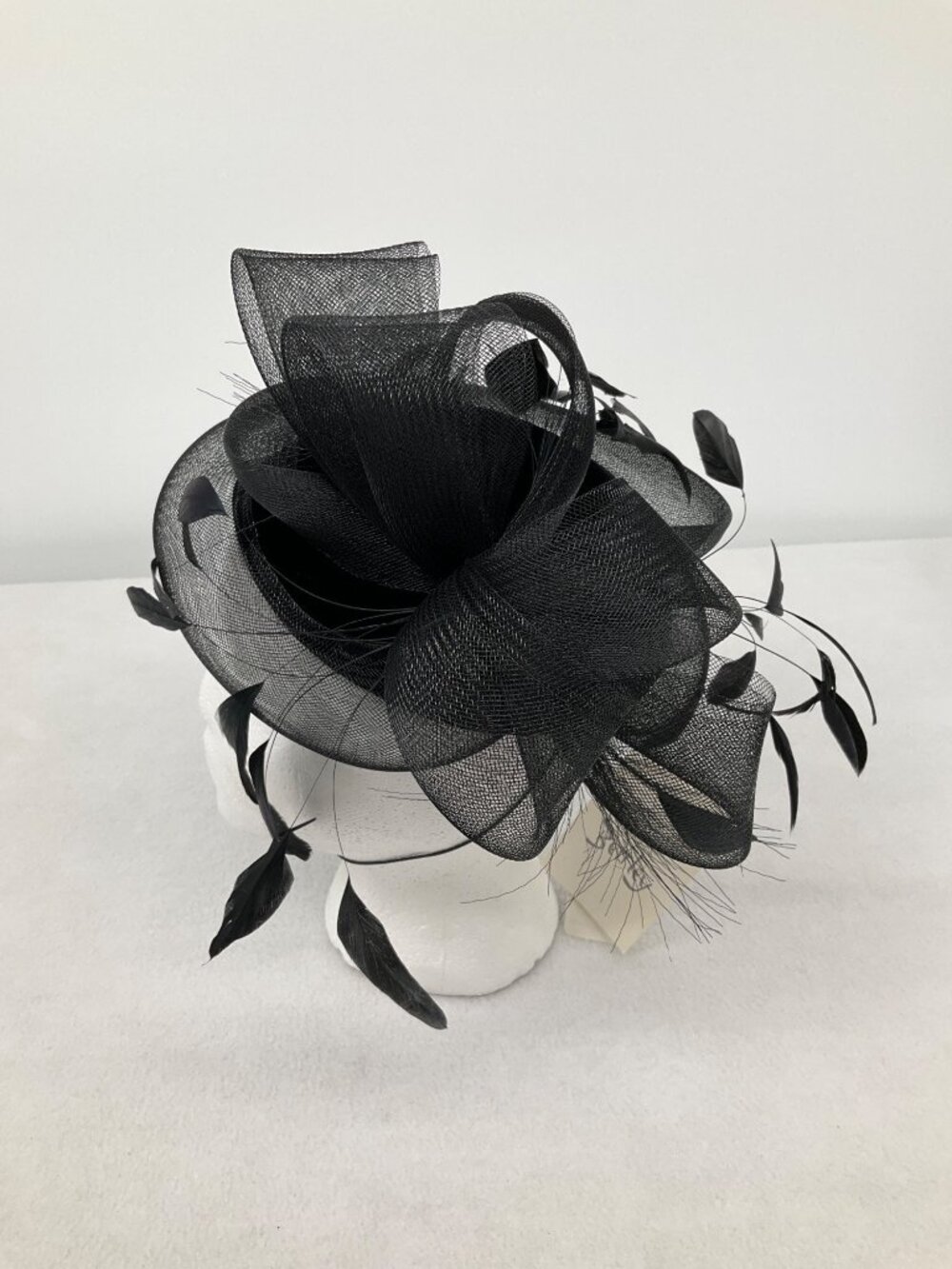 Peter Bettley London Black Fascinator Hat With Feathers & Bow Design NEW - Picture 4 of 7